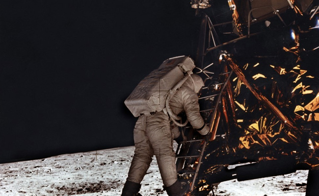 First Photos From Moon Set For Auction In Denmark