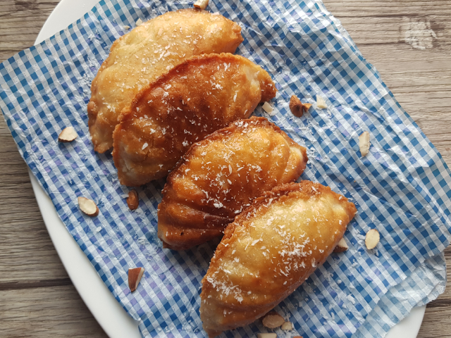 Sooji Gujiya Recipe | How To Make Sooji Gujiya