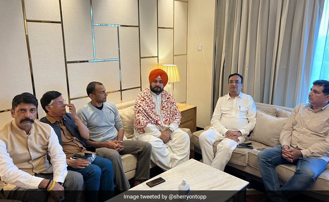 First Punjab Congress Legislative Party Meet Tomorrow After Results Out