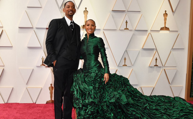 Jada Pinkett Writes About "Healing" In First Post Since Will Smith Slapped Chris Rock