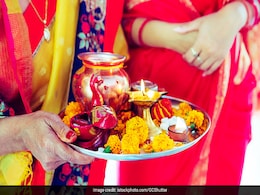 Pradosh Vrat 2022: सावन का सोमवार ही नहीं यह इस व्रत से भी होता है बेहद लाभ, भोलेनाथ करते हैं हर इच्छा पूरी Pradosh Vrat 2022: सावन का सोमवार ही नहीं यह इस व्रत से भी होता है बेहद लाभ, भोलेनाथ करते हैं हर इच्छा पूरी