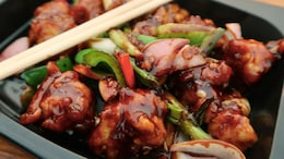 Salt And Pepper Chicken Recipe: Make This Spicy Indo-Chinese Classic For A Delicious Affair