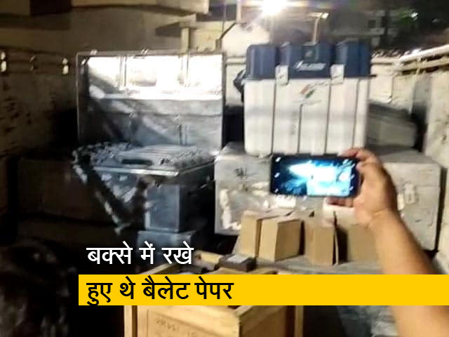 यूपी में कूड़ा गाड़ी में बैलेट पेपर मिलने के मामले में हरकत में आई पुलिस, SDM का ट्रांसफर