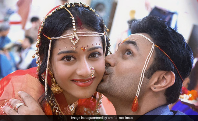 Amrita Rao And RJ Anmol Look Radiant As Ever In Their 2014 Wedding Photos