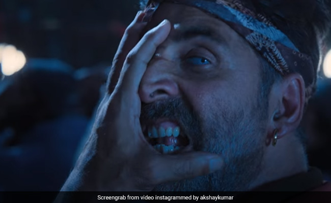 Akshay Kumar On Wearing Big Eye Lens In <i>Bachchhan Paandey</i>: <i>"Jaan Nikal Jaati Thi"</i>