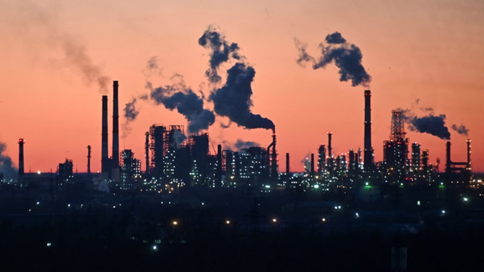 Russia Earns $98 Billion From Fuel Exports In 100 Days Of Ukraine War ...