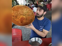 This Maharashtrian Rumali Khakra Has Gone Viral Among Desi Foodies; Here's Why