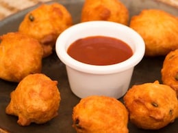 Watch: Make South Indian Special Aloo Bonda For A Fun Tea Session