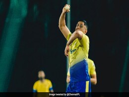 IPL 2022: फैंस को नहीं भायी धोनी की "यह तस्वीर", सोशल मीडिया पर उमड़ी निराशा IPL 2022: फैंस को नहीं भायी धोनी की "यह तस्वीर", सोशल मीडिया पर उमड़ी निराशा