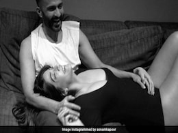 मां बनने वाली हैं सोनम कपूर, बेबी बंप के साथ शेयर की गुड न्यूज मां बनने वाली हैं सोनम कपूर, बेबी बंप के साथ शेयर की गुड न्यूज