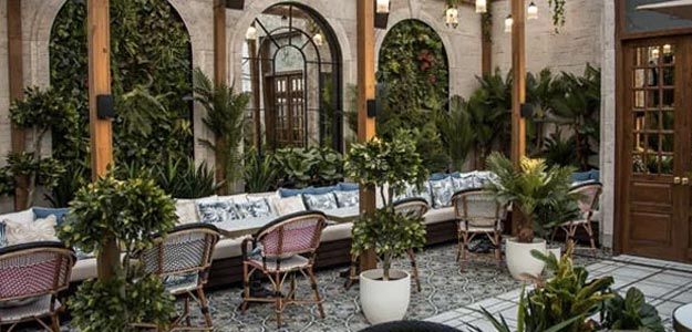 HOME Brings You An Exquisite, Luxurious Cocktail Experience Like None Other