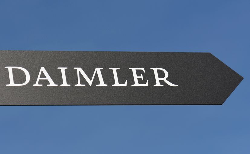 Daimler Truck Sees Electric Trucks Costs Staying High - report