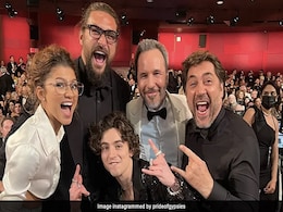 Oscars 2022: An Epic Dune Reunion And More Inside Pics From Jason Momoa Oscars 2022: An Epic Dune Reunion And More Inside Pics From Jason Momoa