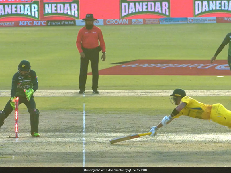 'किस्मत हो साथ तो गधा भी पहलवान': पाक खिलाड़ी के बड़ी चूक के बावजूद रन आउट हुए मैकडरमोट, देखें Video
