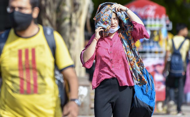 Heat Wave Warning In Telangana, Andhra Pradesh For 2 Days