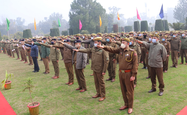 जम्मू-कश्मीर में पुलिस सब-इंस्पेक्टर की भर्ती परीक्षा में 97000 से अधिक उम्मीदवारों ने हिस्सा लिया