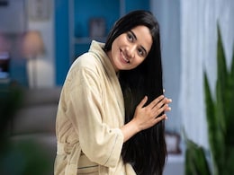 Holi 2022: Best Skin Care And Haircare Tips To Follow Post Holi Holi 2022: Best Skin Care And Haircare Tips To Follow Post Holi