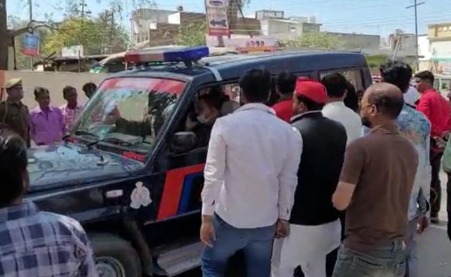 Samajwadi Party Workers Who "Guarded" EVMs Face Police Cases Across UP