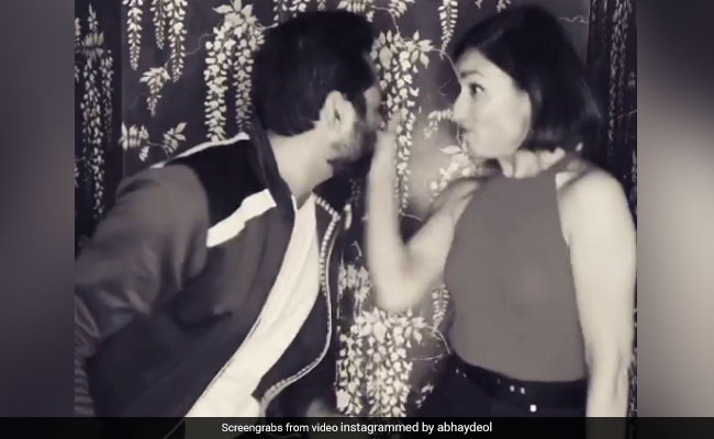 Funniest Reaction To The Slap Award Goes To Abhay Deol As Chris Rock