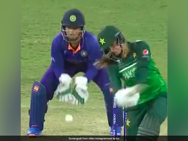 Watch: India Wicketkeeper Richa Ghosh Pulls Off Stunning Stumping In Win Over Pakistan In Womens World Cup Watch: India Wicketkeeper Richa Ghosh Pulls Off Stunning Stumping In Win Over Pakistan In Womens World Cup