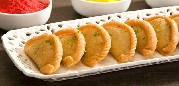 5 Easy Tips To Make Perfect Gujiya At Home