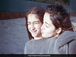 अनन्या पांडे ने अपनी बहन के 18वें जन्मदिन पर दीं बधाइयां- बोलीं हैप्पी बर्थडे चुहिया... अनन्या पांडे ने अपनी बहन के 18वें जन्मदिन पर दीं बधाइयां- बोलीं हैप्पी बर्थडे चुहिया...