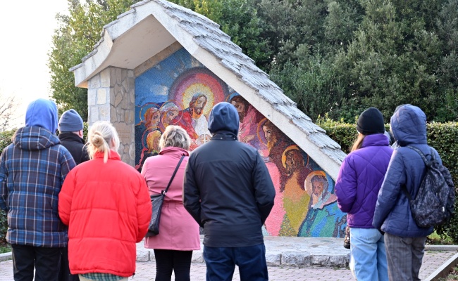 Refugees Pray For Ukraine At Pilgrimage Site In Bosnia