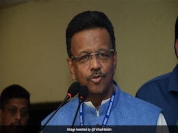 CBI Searches Homes Of Kolkata Mayor, Trinamool MLA In Corruption Probe CBI Searches Homes Of Kolkata Mayor, Trinamool MLA In Corruption Probe