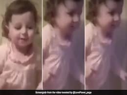 छोटी सी बच्ची ने किया गजब का डांस, VIDEO देख आपके चेहरे पर भी आ जाएगी मुस्कान छोटी सी बच्ची ने किया गजब का डांस, VIDEO देख आपके चेहरे पर भी आ जाएगी मुस्कान