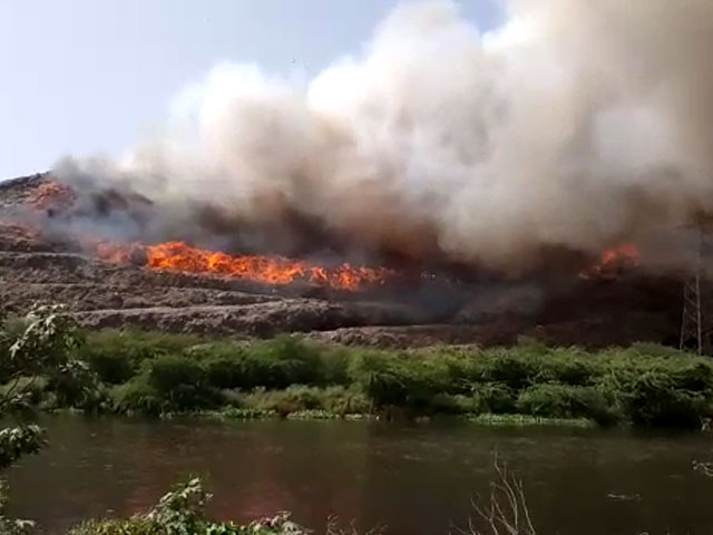 In Video, Massive Fire At Landfill In Delhi