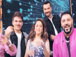 माधुरी दीक्षित ने संजय कपूर, बादशाह और मानव कौल के साथ 'अंखियां मिलाऊं' पर किया डांस, वायरल हुआ Video माधुरी दीक्षित ने संजय कपूर, बादशाह और मानव कौल के साथ 'अंखियां मिलाऊं' पर किया डांस, वायरल हुआ Video