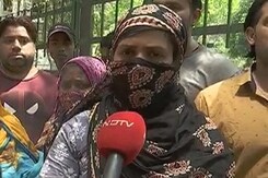 "My Husband Was Trying To Resolve Conflict": Wife Of Main Accused In Delhi Clash "My Husband Was Trying To Resolve Conflict": Wife Of Main Accused In Delhi Clash
