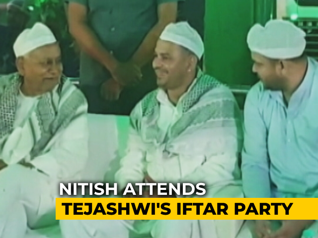 BJP Ally Nitish Kumar's 'Message' As He Attends Tejashwi Yadav's Iftar