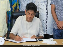 Amid Worsening Crisis, Sri Lanka's Opposition Signs No-Trust And Impeach Motion Amid Worsening Crisis, Sri Lanka's Opposition Signs No-Trust And Impeach Motion