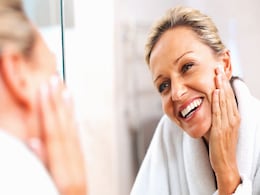 आपको चाहिए चेहरे पर Natural glow तो Facial करते समय ये एक चीज जरूर करें, कुछ देर में फेस पर दिखेगा फर्क आपको चाहिए चेहरे पर Natural glow तो Facial करते समय ये एक चीज जरूर करें, कुछ देर में फेस पर दिखेगा फर्क