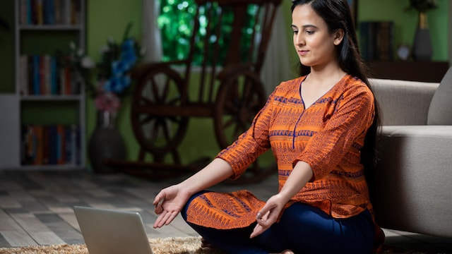Meditation and yoga can help lower work stress