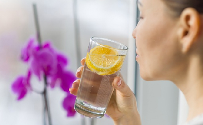 Here's What You Should Eat In A Day As Per Wellness Practitioner Anushka Parwani