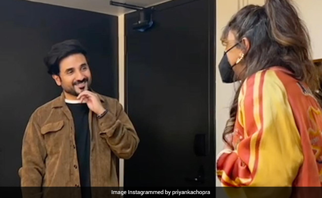 Priyanka Chopra Attends "Brave And Inspiring" Vir Das' Show. His Reply