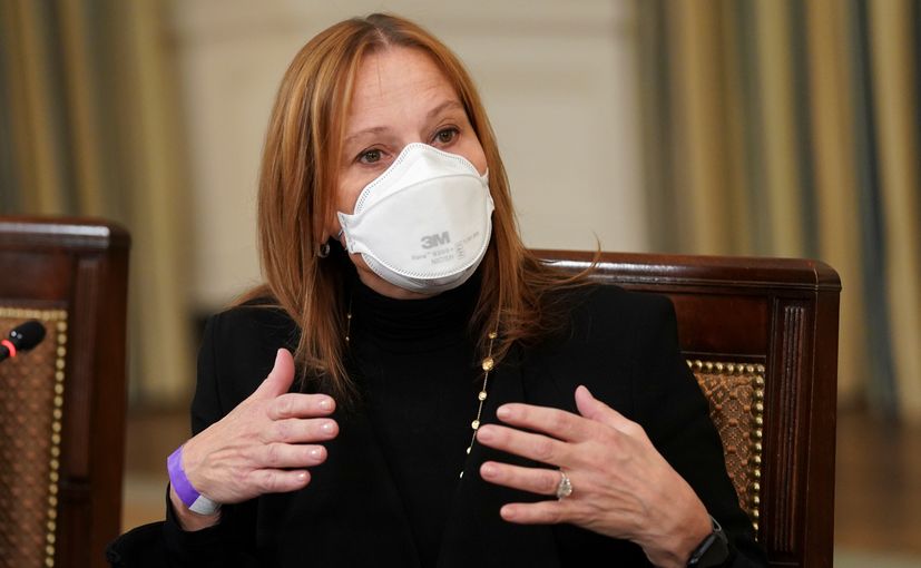 Biden Administration, Auto Leaders Want 'Seamless' EV Charging Station Use