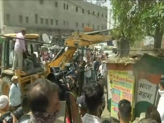 दक्षिण दिल्ली नगर निगम एक्टिव, शाहीन बाग में अवैध निर्माण पर 9 मई को बुलडोज़र चलाने का इरादा