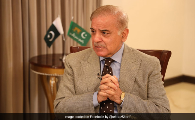 Pakistan में Shehbaz ने PM बनते ही Imran पर 'किया वार', पुलवामा से है ये 'गहरा नाता', 10 बातें