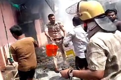 Agra Mob Set Muslim Man's Home On Fire Over Relationship With Hindu Woman Agra Mob Set Muslim Man's Home On Fire Over Relationship With Hindu Woman