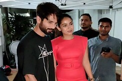 Shahid Kapoor And Mira Rajput Step Out In Style Shahid Kapoor And Mira Rajput Step Out In Style
