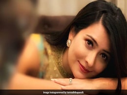 मिलिए KGF2 के एक्टर यश की वाइफ राधिका पंडित से, सालों तक छुपा कर रखा रिश्ता और यूं की शादी मिलिए KGF2 के एक्टर यश की वाइफ राधिका पंडित से, सालों तक छुपा कर रखा रिश्ता और यूं की शादी