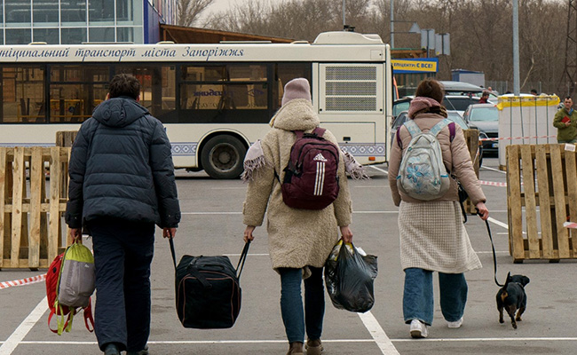 Mariupol Mayor Appeals For "Full Evacuation" Amid Russian Invasion