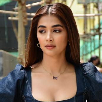 sachin and babi light blue dress Pooja Hegde s Casual Chic Snaps main image 1