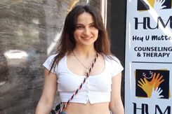 Elli Avrram Keeps It Casual For Her Day Out Elli Avrram Keeps It Casual For Her Day Out