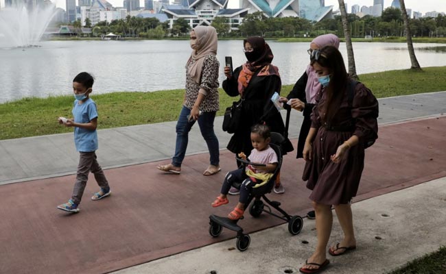 Malaysia To Ease Covid Restrictions, Eases Mask Mandate