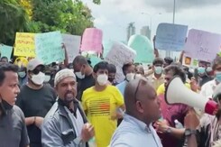 Lanka's Ruling Coalition Loses Parliamentary Majority, Protests Continue Lanka's Ruling Coalition Loses Parliamentary Majority, Protests Continue