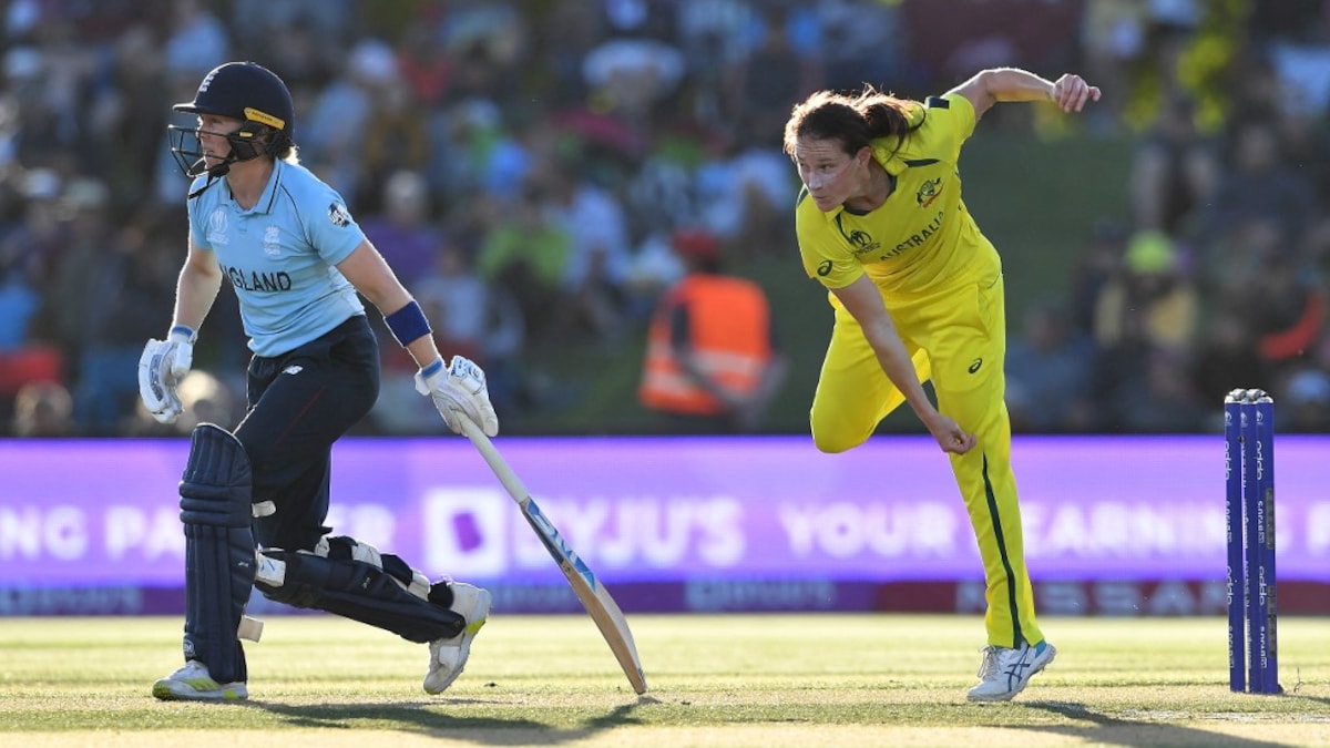 Watch: Megan Schutt Sends Danni Wyatts Stump Flying With "Absolute Ripper" In Womens World Cup Final